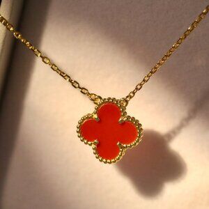 Authentic Van Cleef & Arpels fashion necklace